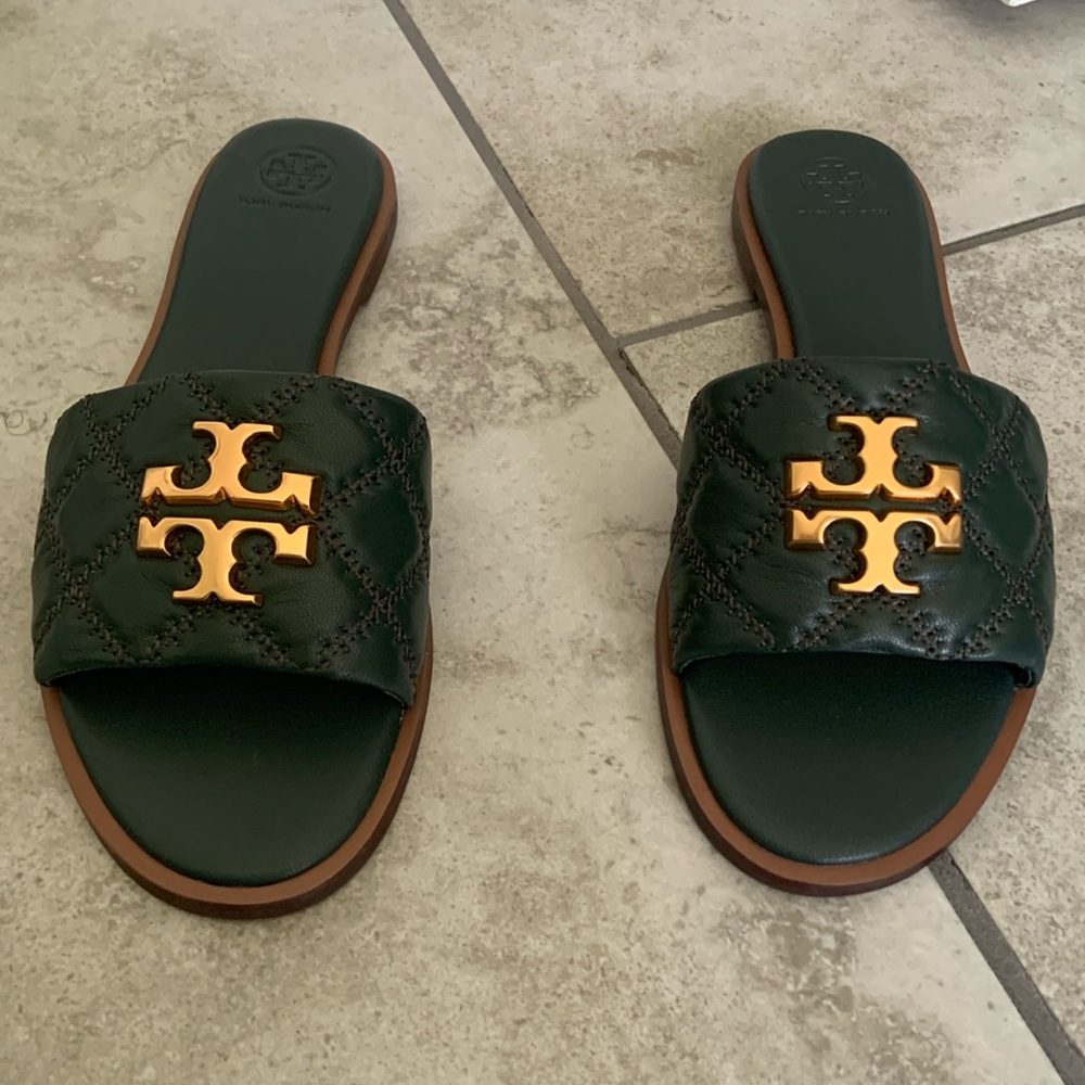 Tory Burch Sandals Never worn Runs narrow